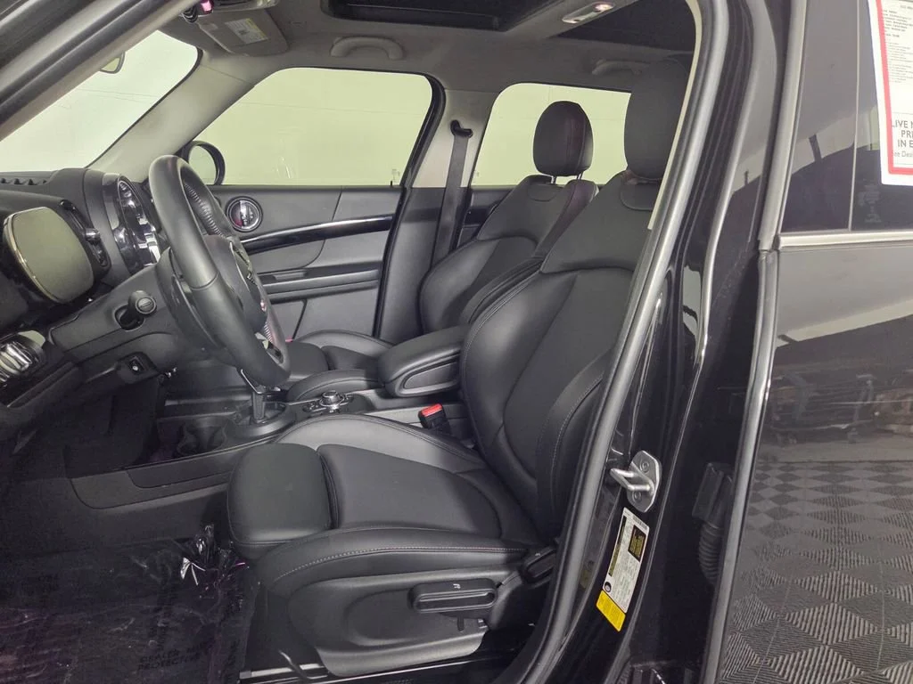 Used 2022 Midnight Black Metallic MINI Cooper S image 10
