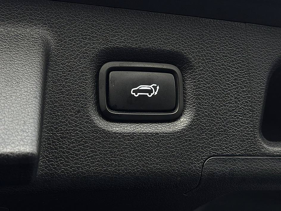 Certified Used 2023 Twilight Black Hyundai SEL image 28