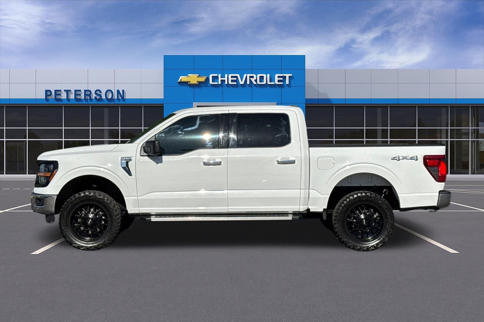 Used 2024 White Ford XLT image 7