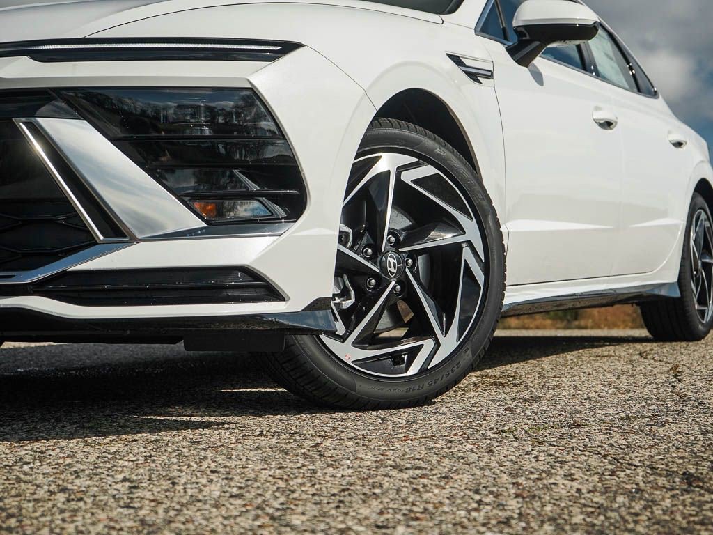 New 2026 Serenity White Hyundai SEL Sport FWD image 6