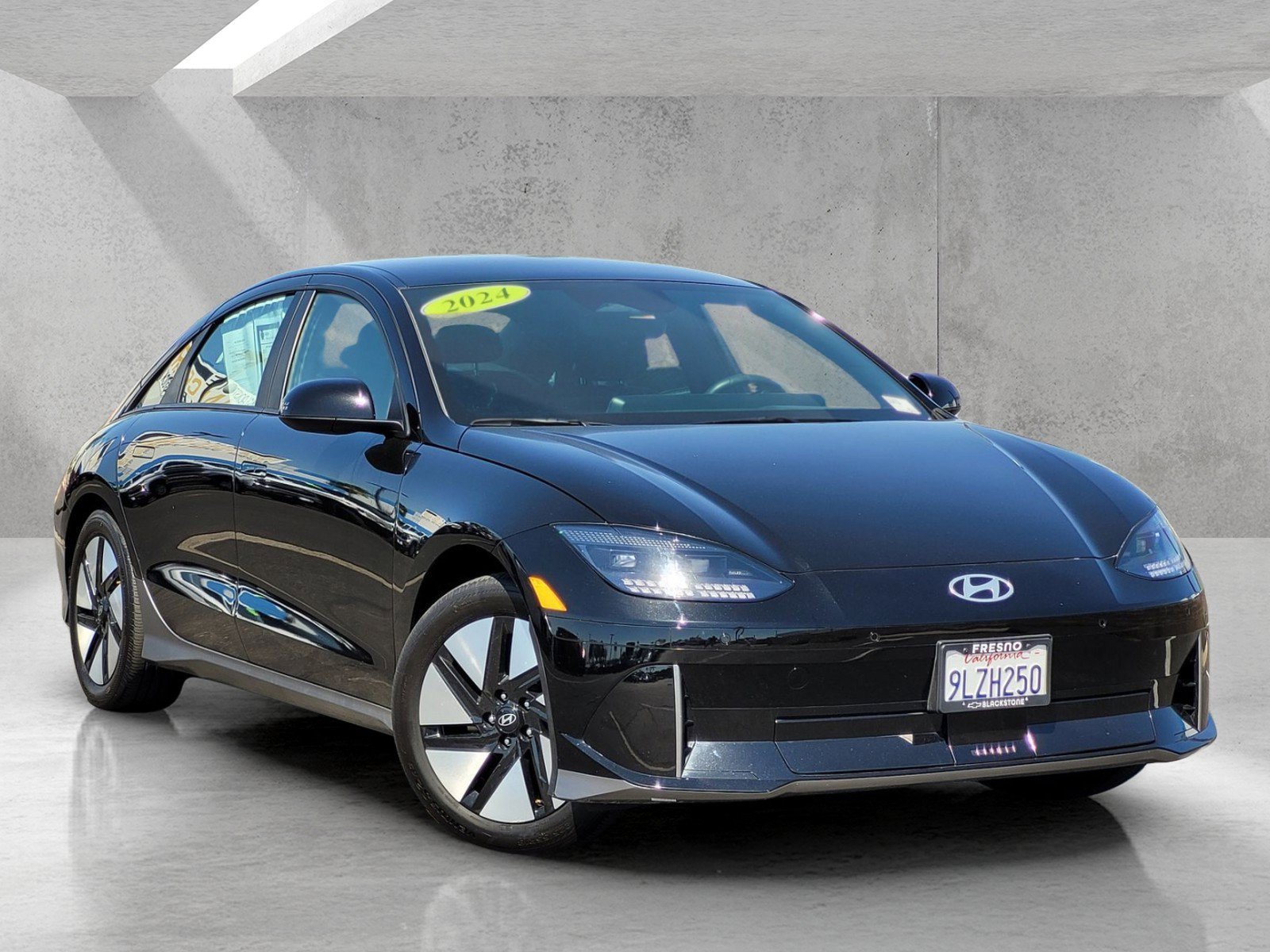 Used 2024 Hyundai IONIQ 6 SE with VIN KMHM24AA1RA074749 for sale in Fresno, CA