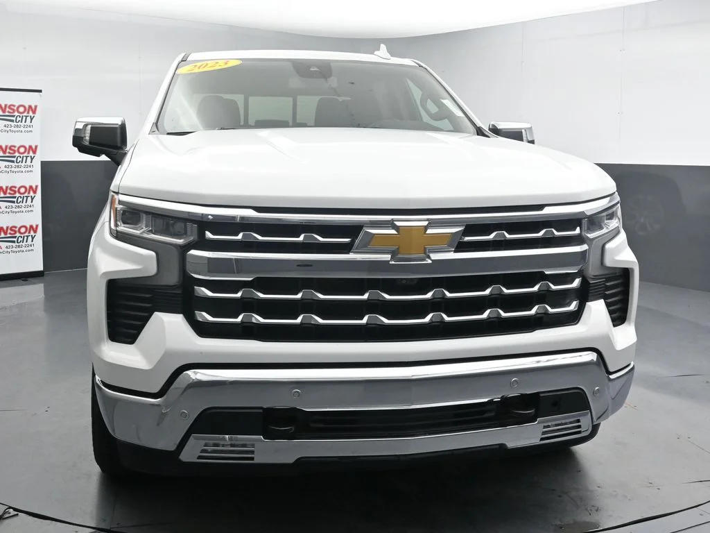 Used 2023 White Chevrolet LTZ image 3