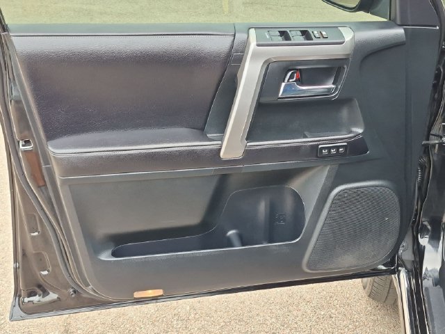 2016 Toyota 4Runner Limited - Photo 13