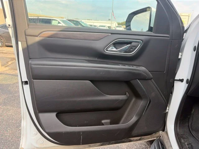 Used 2023 SUMMIT WHITE Chevrolet LS image 8
