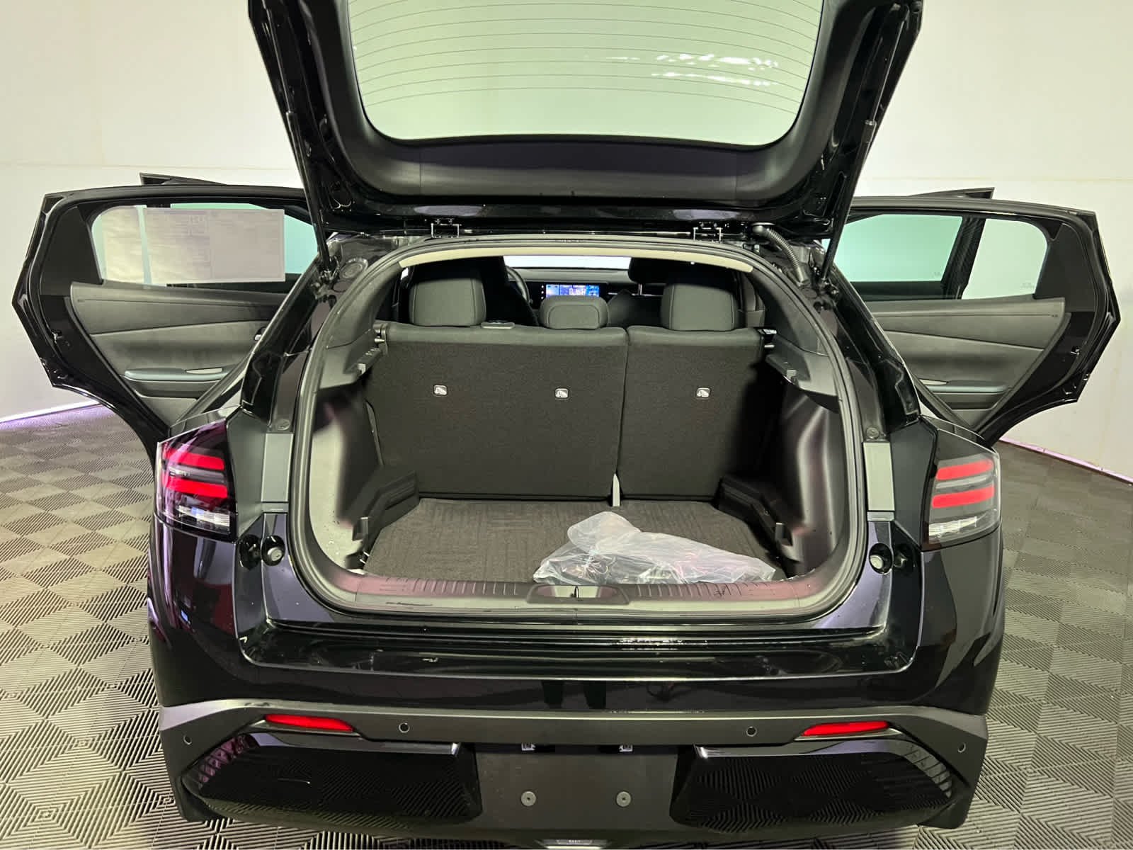 2026 Nissan LEAF S+ - Photo 16