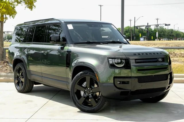 New 2026 Woolstone Green Metallic Land Rover S image 7