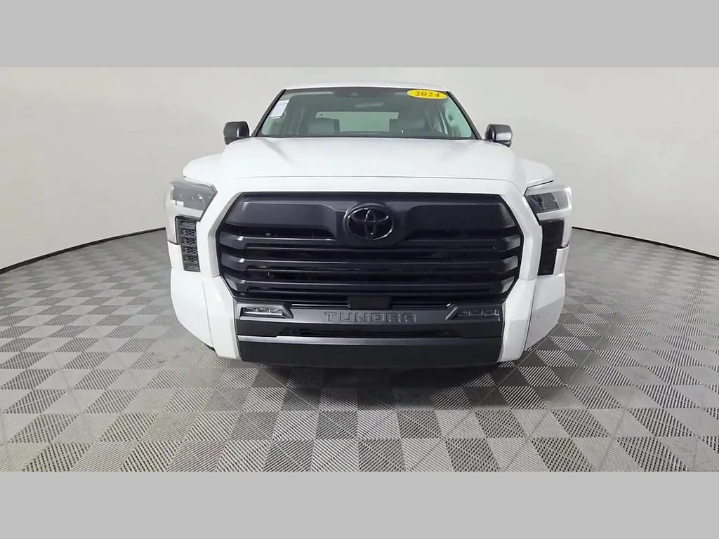 Used 2024 Ice Toyota SR5 image 52