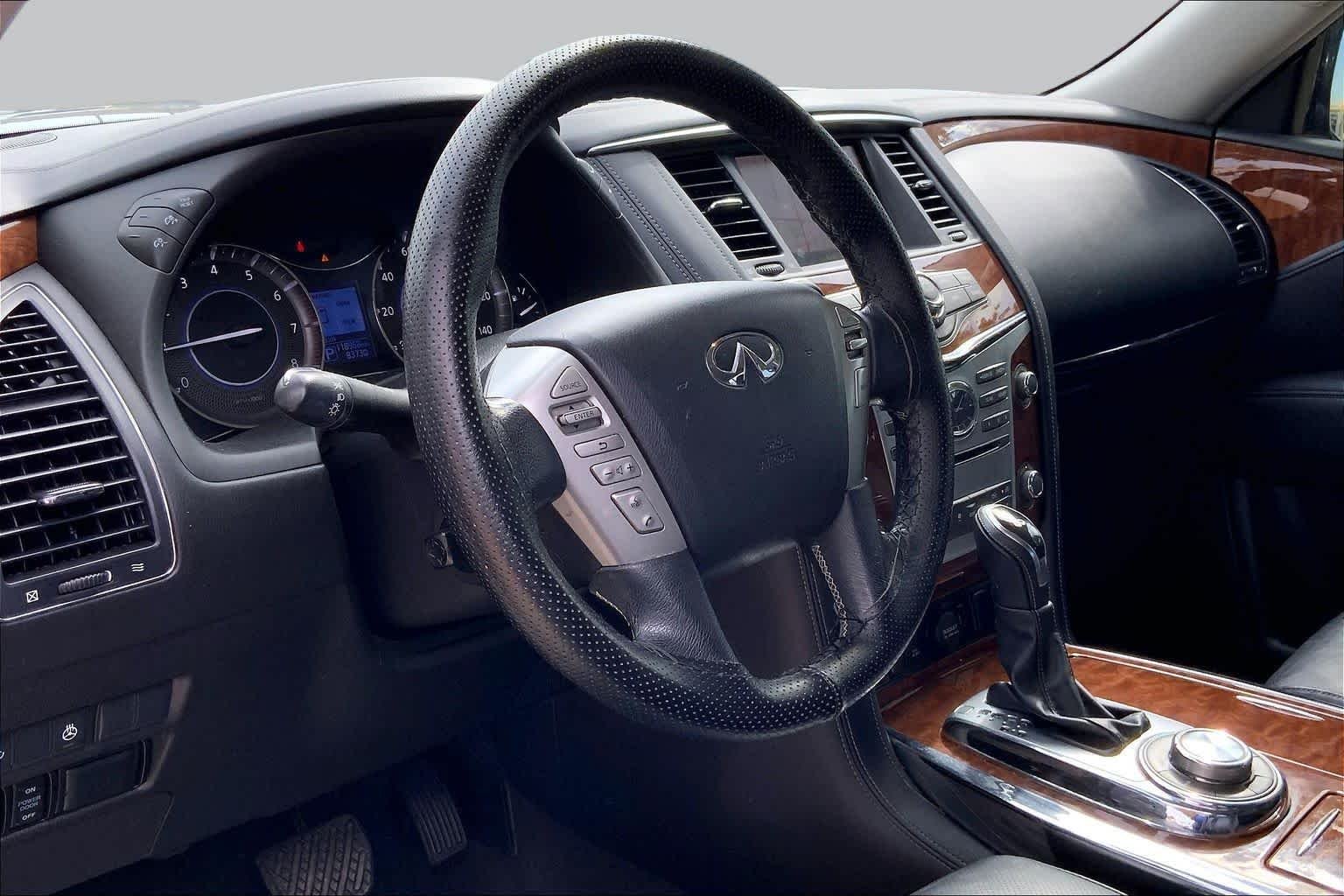 Used 2019 Graphite Shadow INFINITI LUXE image 17