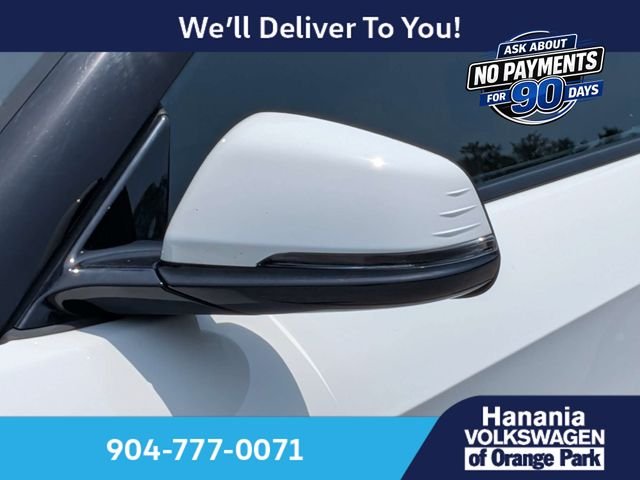 Used 2020 White BMW sDrive30i image 10