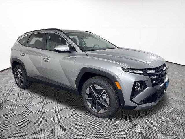 New 2026 Silver Hyundai SEL AWD image 5
