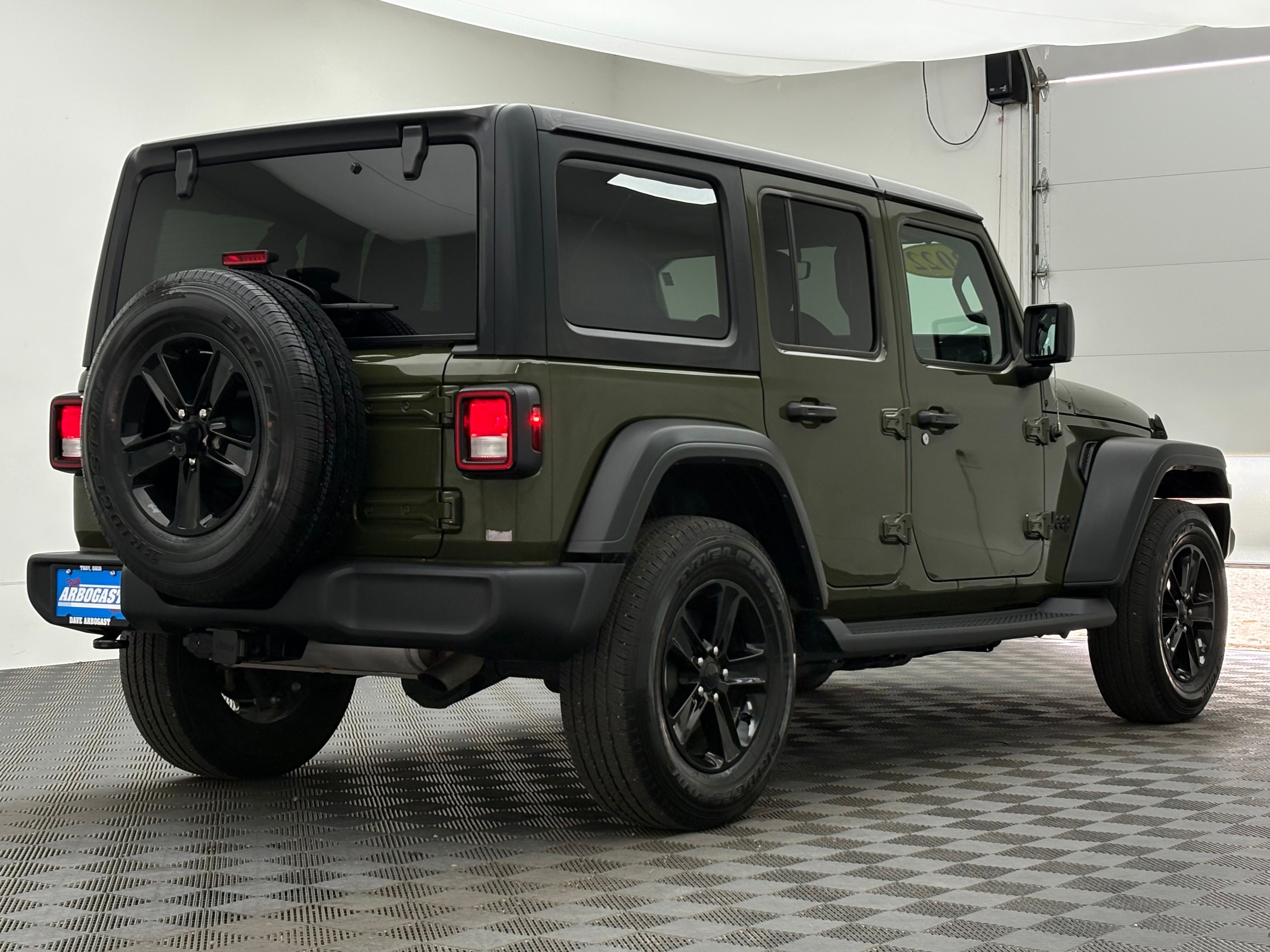 Used 2022 Sarge Green Clearcoat Jeep Unlimited Sport Altitude image 7