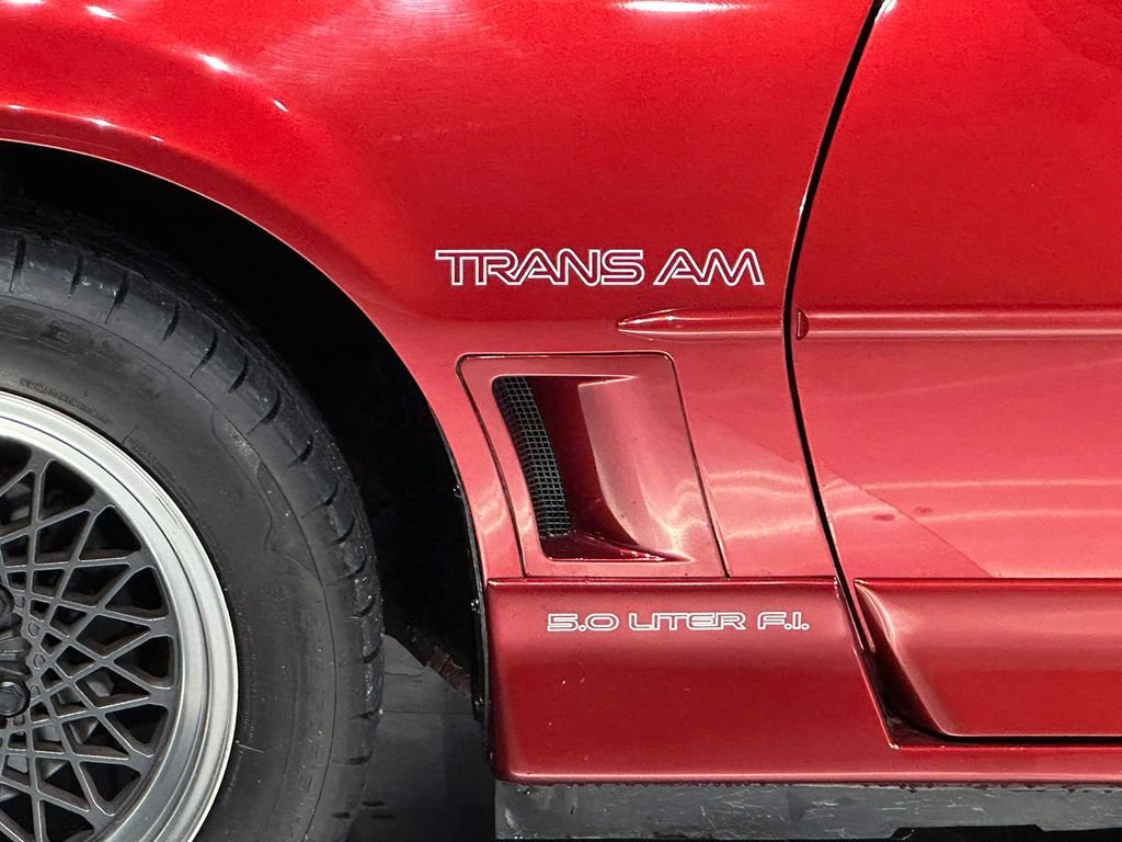Used 1987 Red Pontiac  image 11