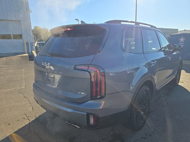 Used 2023 Silver Kia EX X-Line image 8
