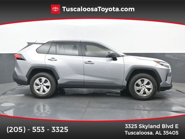 2024 Toyota RAV4 LE FWD's photo