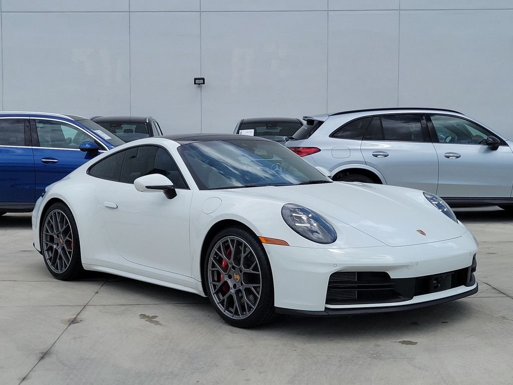 2025 Porsche 911 Carrera S Coupe's photo