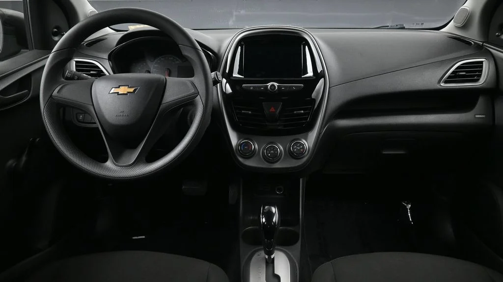 Used 2022 Black Chevrolet LS image 4