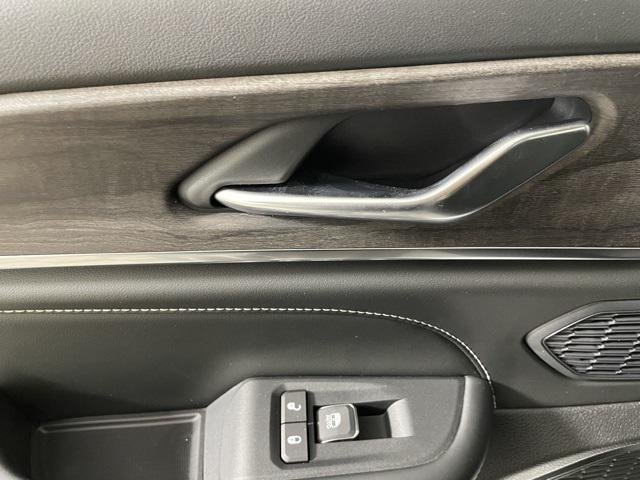 2025 Jeep Grand Cherokee Overland - Photo 8