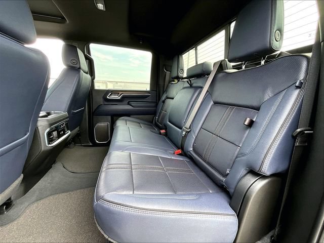 Used 2025 Black Chevrolet High Country image 15
