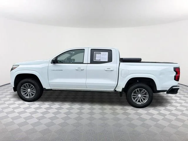 Used 2025 Summit White Chevrolet WT/LT image 8