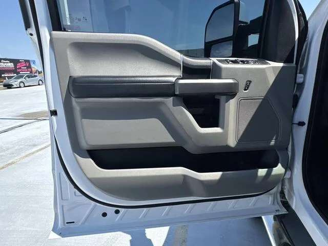 Used 2021 Oxford White Ford XLT image 18