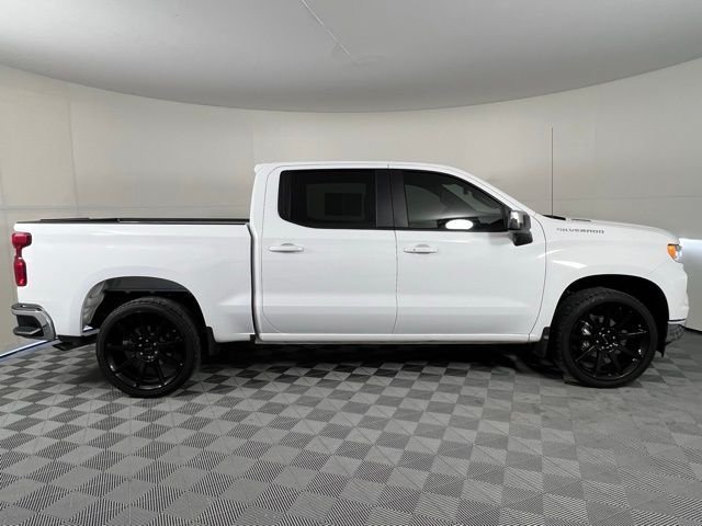 Used 2024 White Chevrolet LT image 8