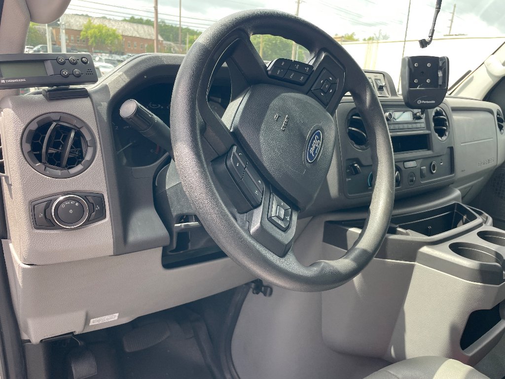 Used 2023 Oxford White Ford Base image 7