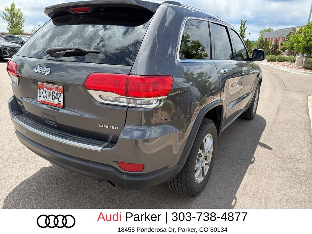 Used 2015 Gray Jeep Limited image 4