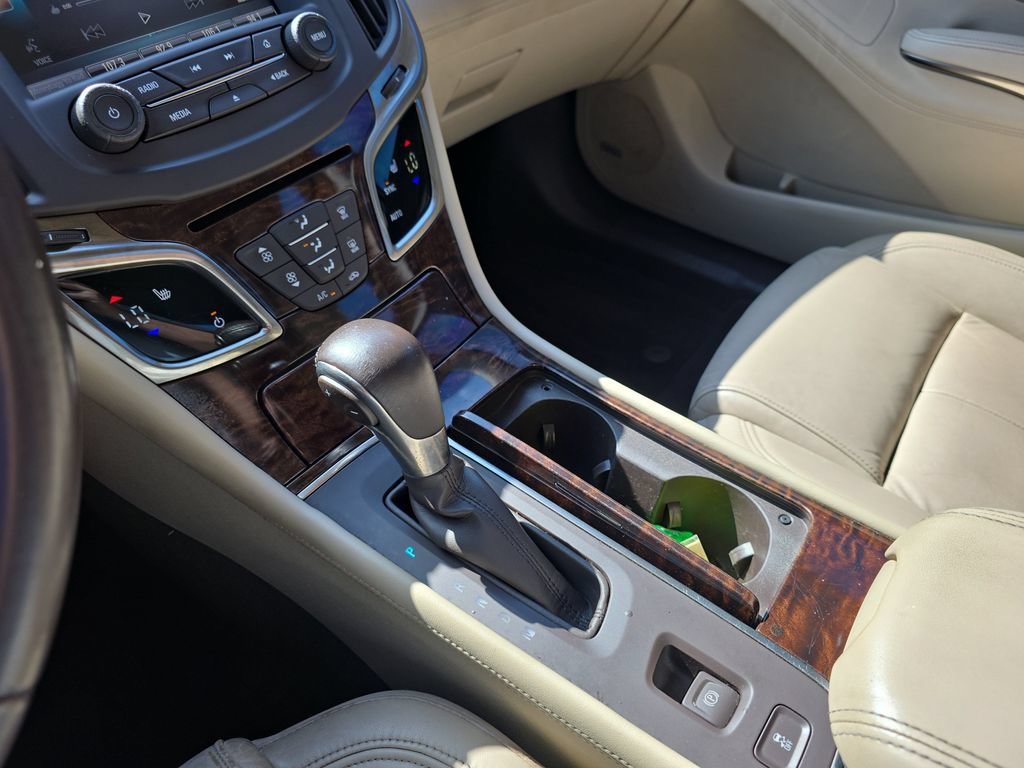 Used 2015 QUICKSILVER METALLIC Buick Leather image 28