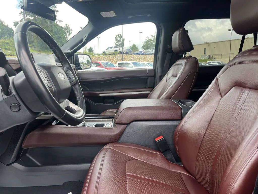 Used 2024 Gray Ford Limited image 19
