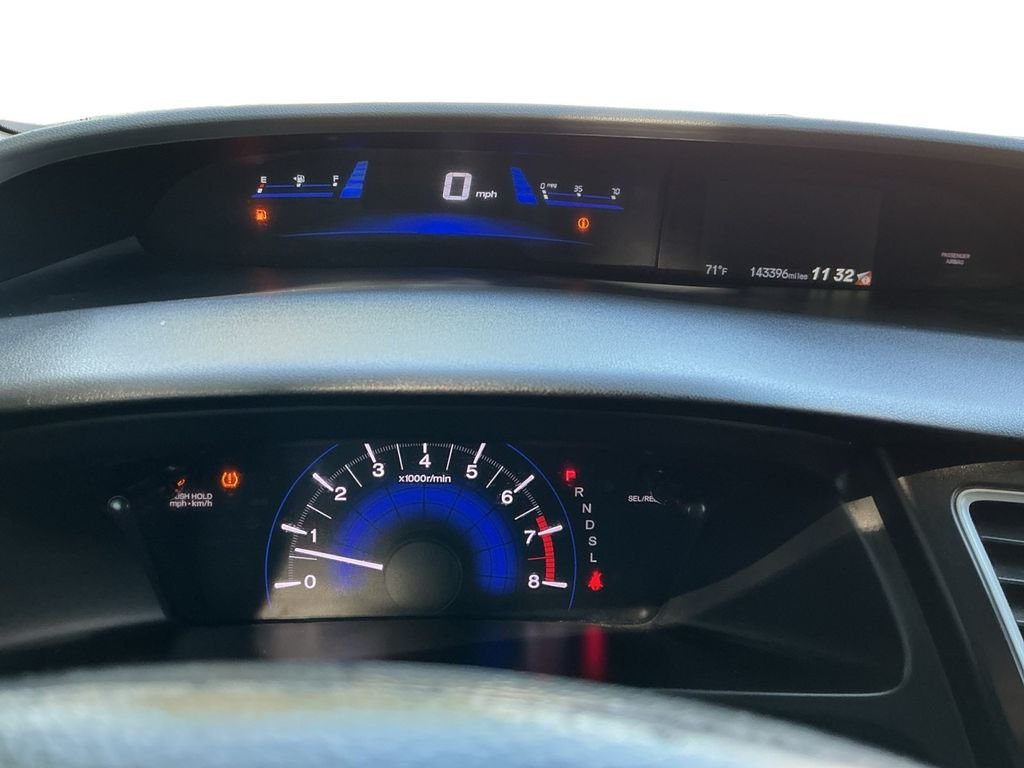 Used 2015 Red Honda LX image 13