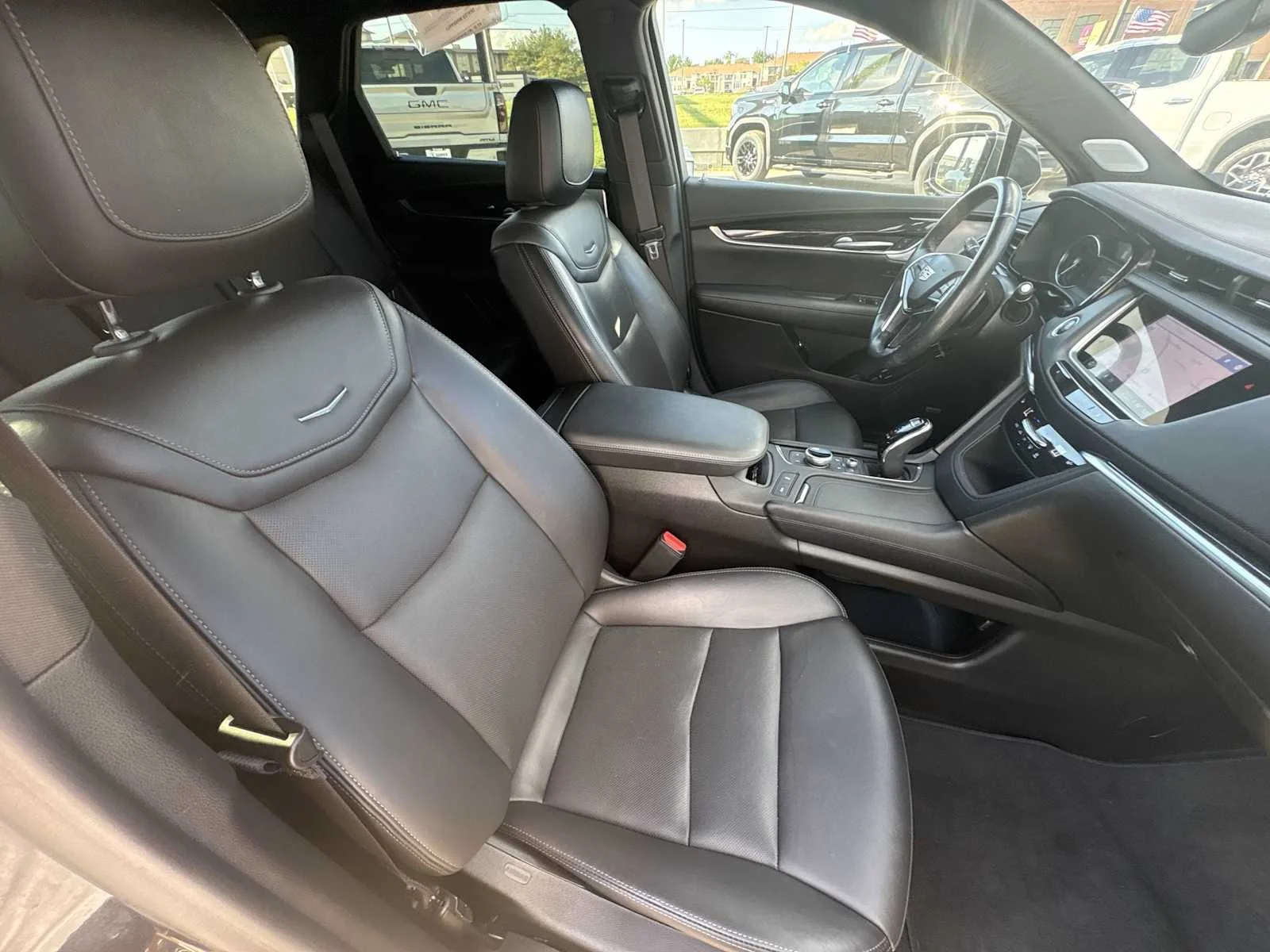 Used 2023 Wilder Metallic Cadillac Premium Luxury image 30