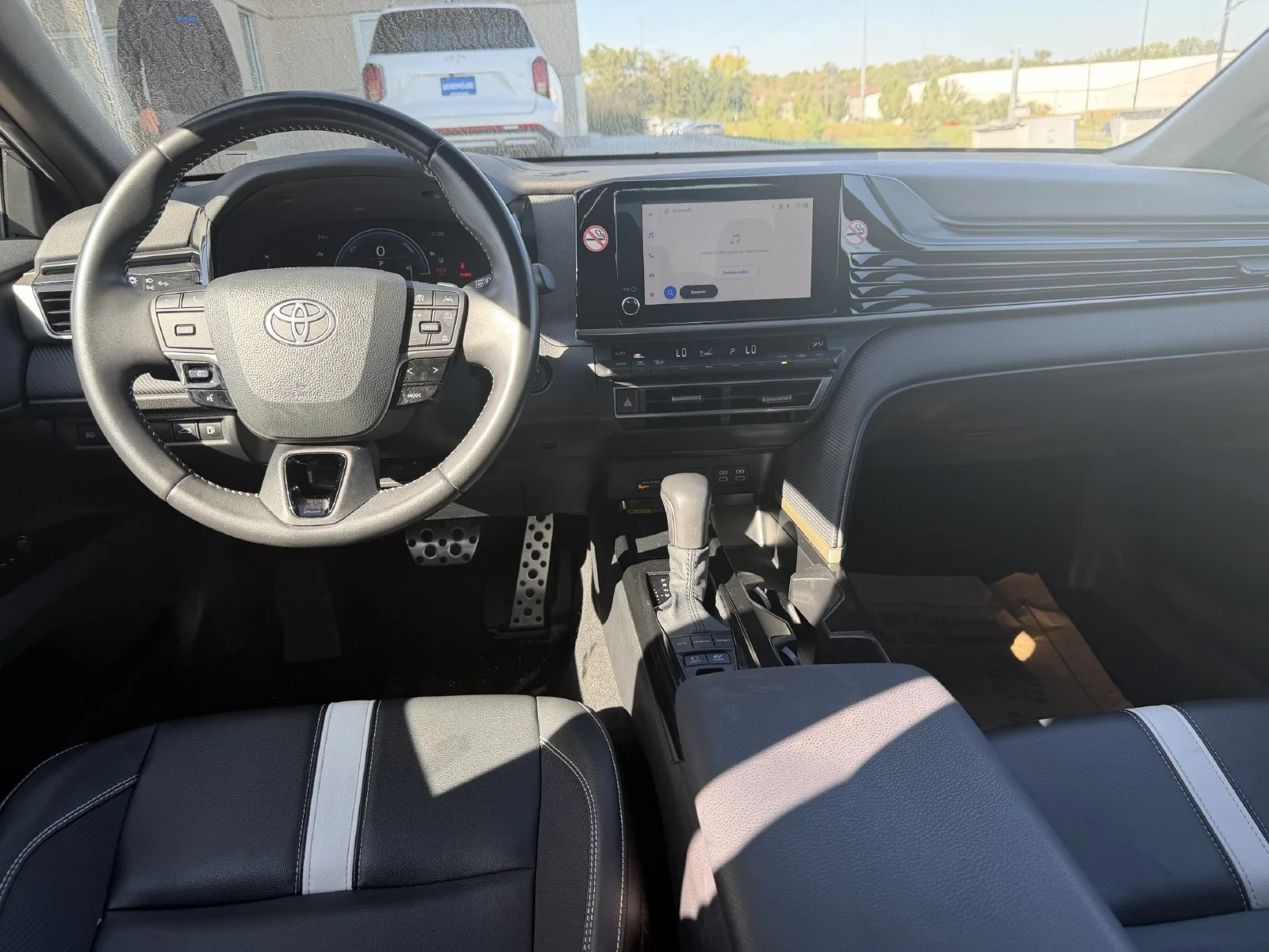 Used 2025 Gray Toyota SE image 6