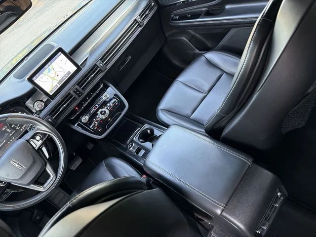 Used 2021 Silver Lincoln Standard image 21