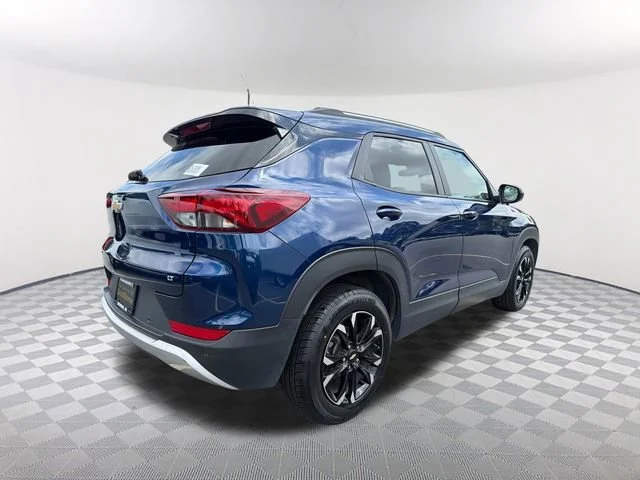 Used 2022 Blue Glow Metallic Chevrolet LT image 5