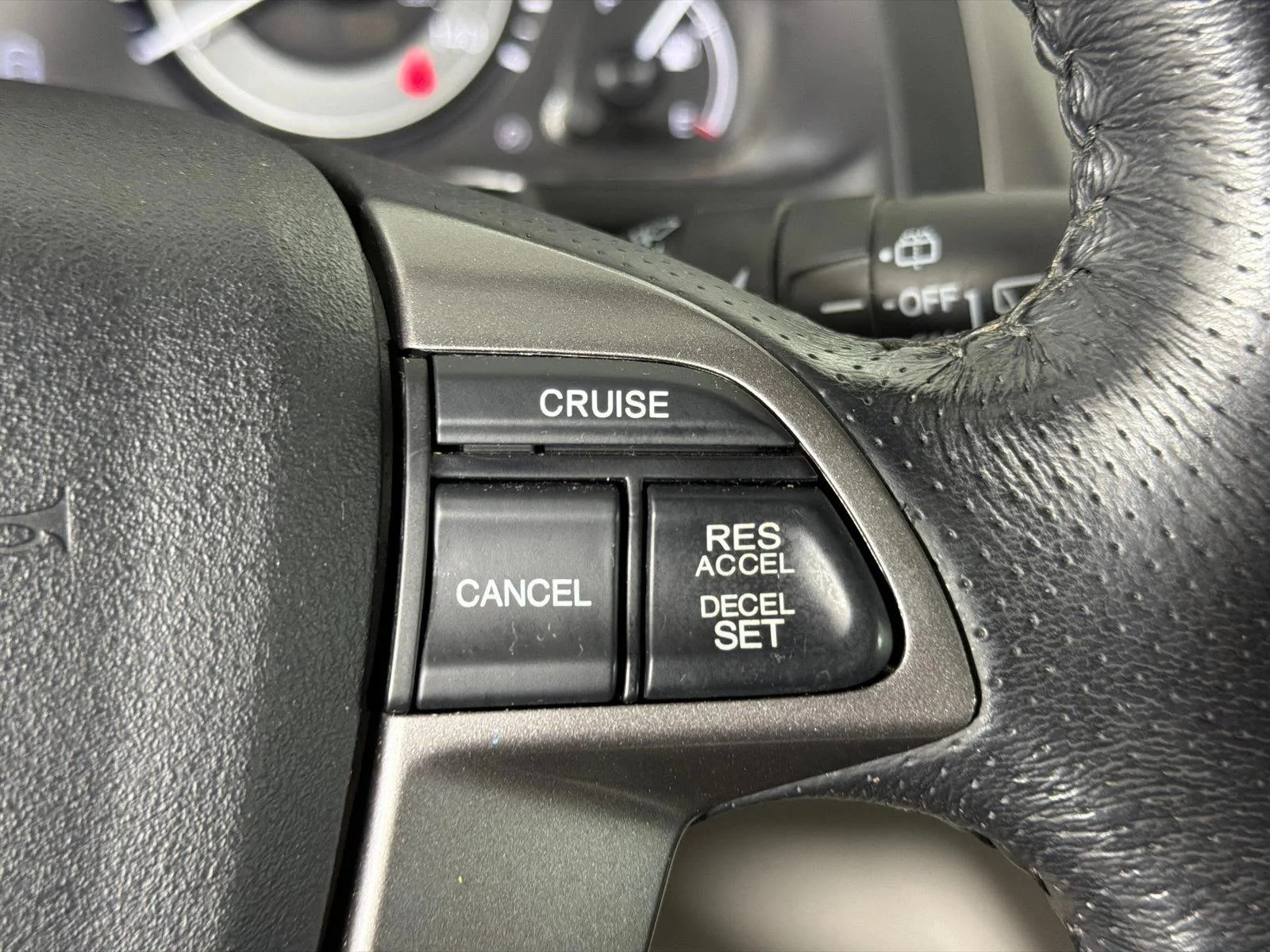 Used 2014 Gray Honda EX-L image 26