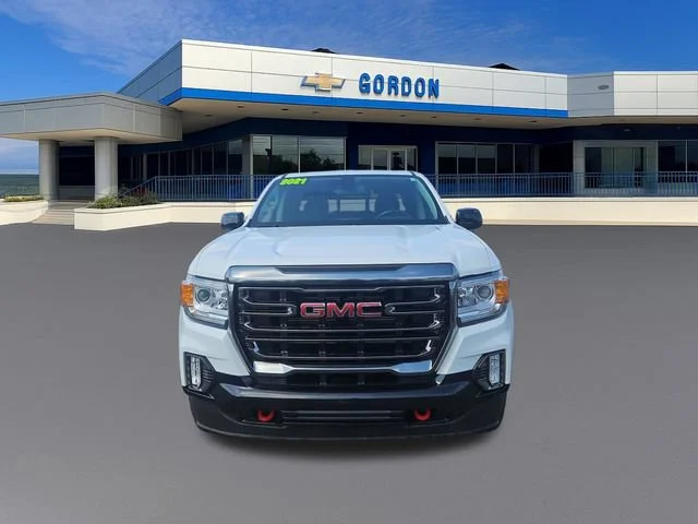 Used 2021 SUMMIT WHITE GMC 4WD AT4 w/Leather image 9