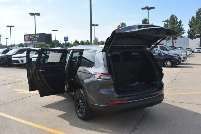 New 2026 Gray Jeep Altitude image 16
