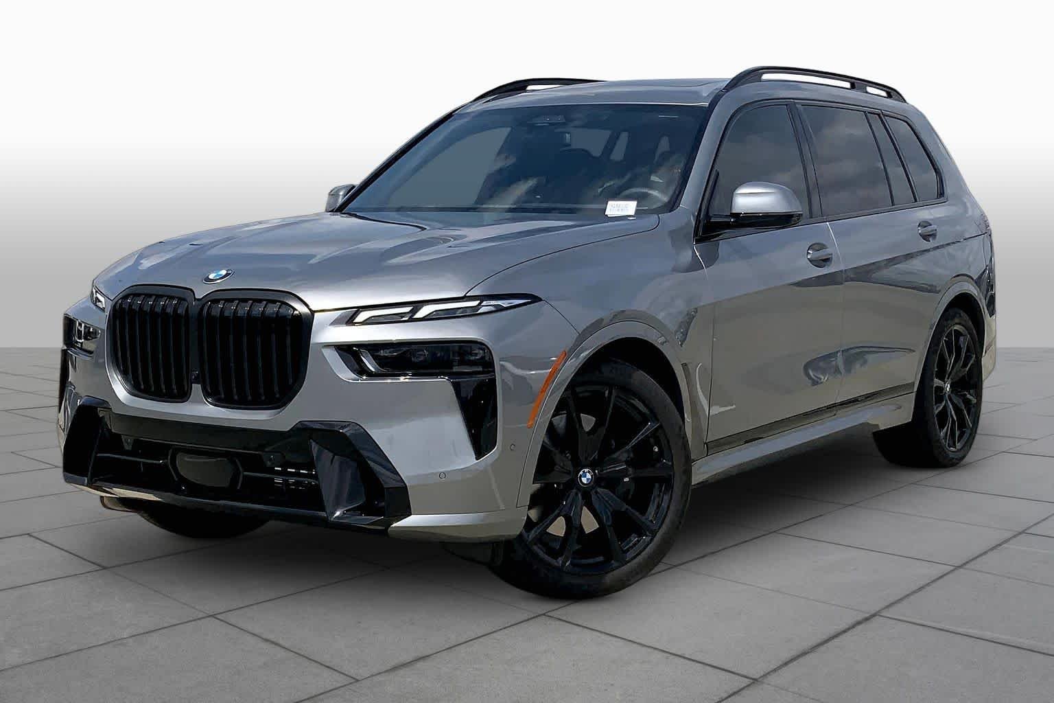 Used 2026 Skyscraper Grey Metallic BMW xDrive40i image 2