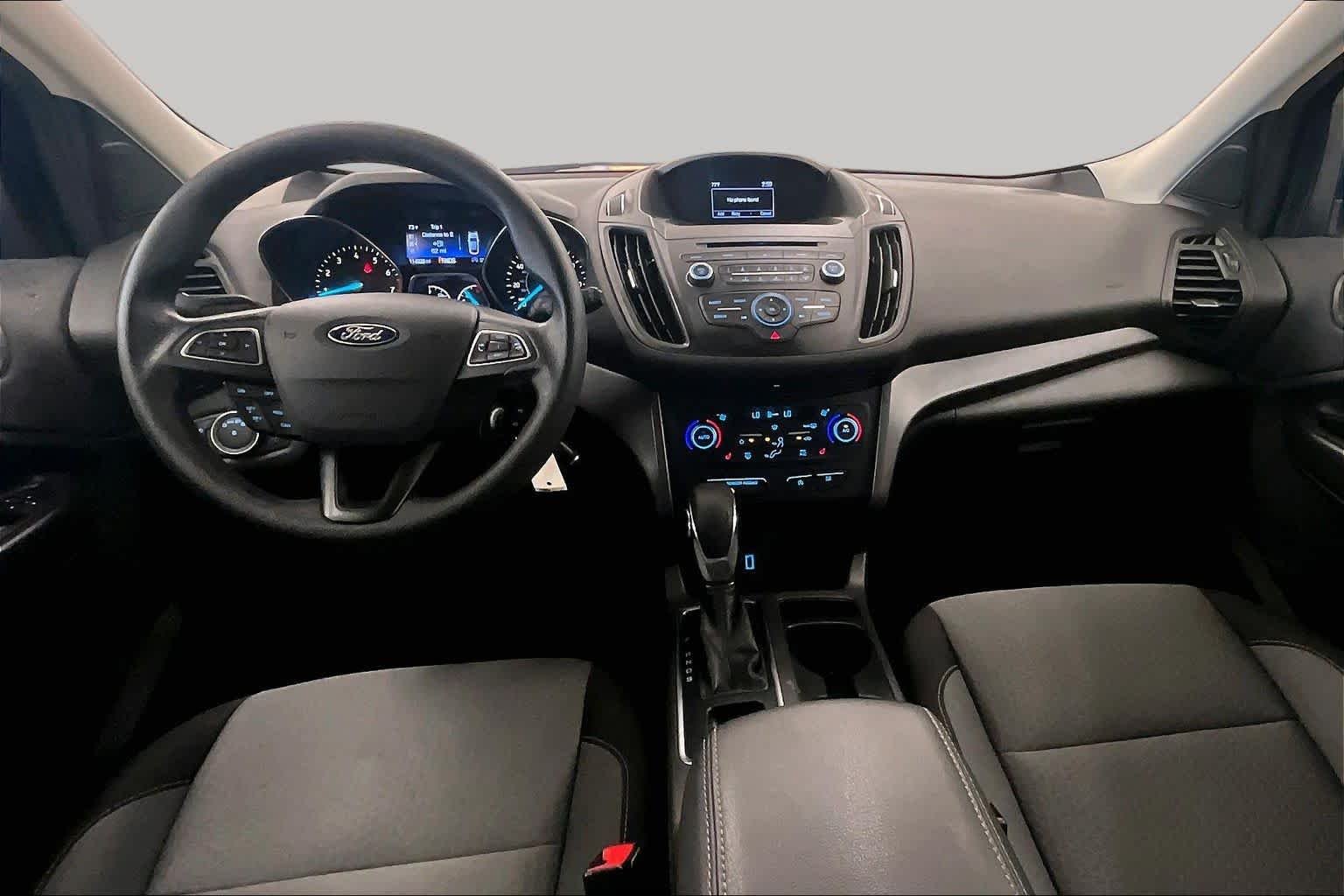Used 2018 Lightning Blue Metallic Ford SE image 14