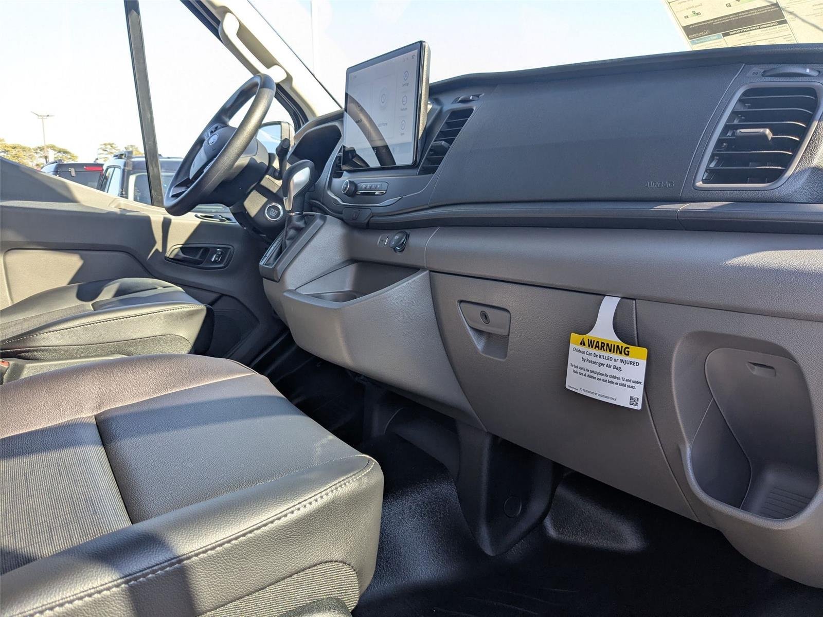 New 2026 Oxford White Ford Cargo Van image 31