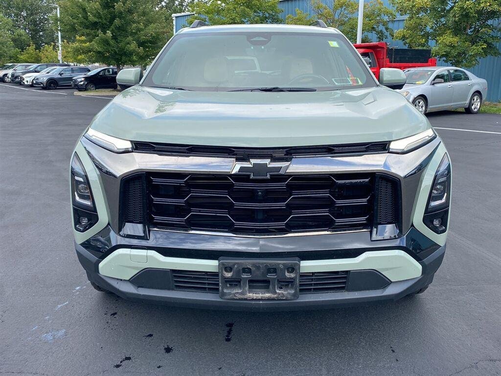 Used 2025 Cacti Green Chevrolet AWD ACTIV image 6