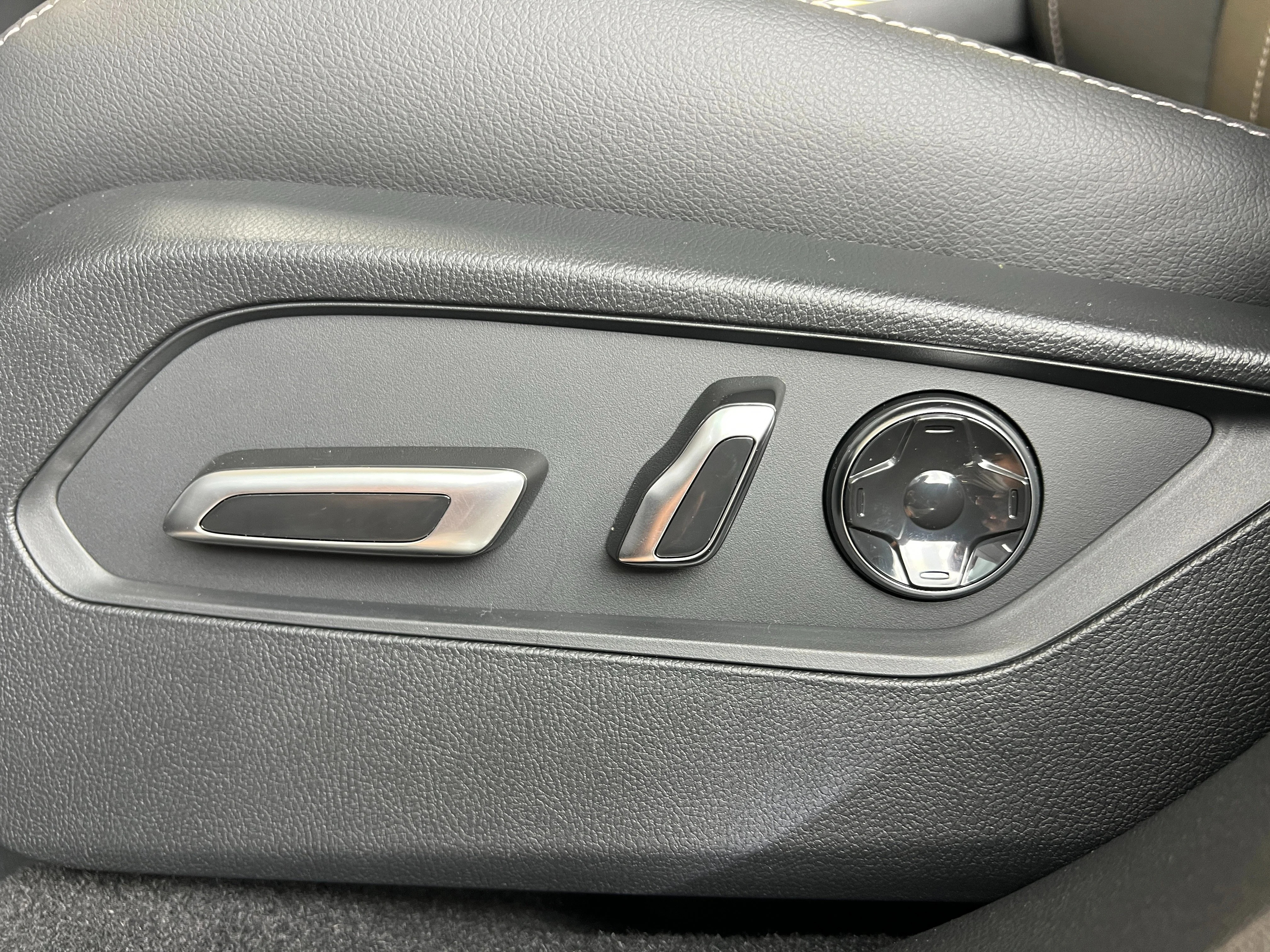 New 2026 Liquid Carbon Metallic Acura  image 15