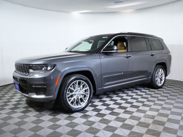 Certified Used 2023 Gray Jeep Summit image 5