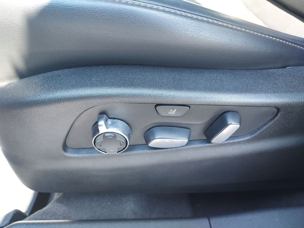 Used 2021 Red Cadillac Sport image 18
