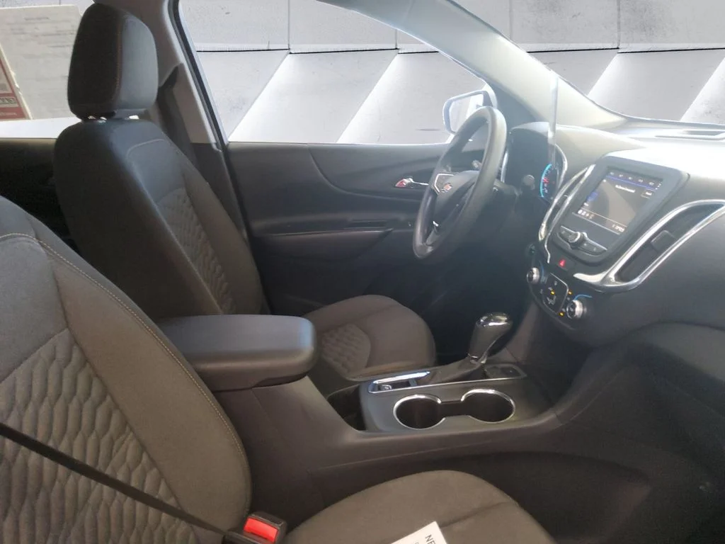 Used 2020 White Chevrolet LT image 13