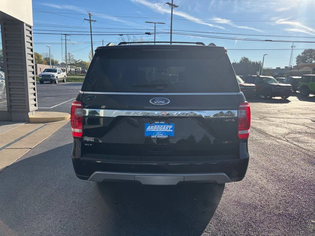 Used 2020 Black Ford XLT image 6