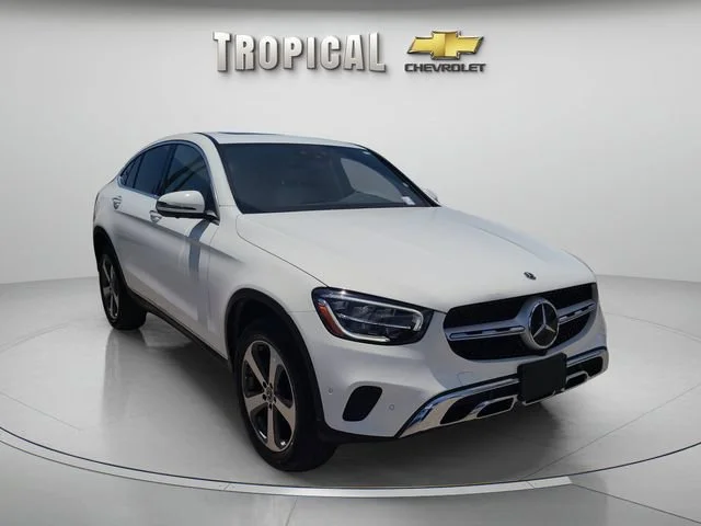 Used 2023 White Mercedes-Benz GLC 300 image 4