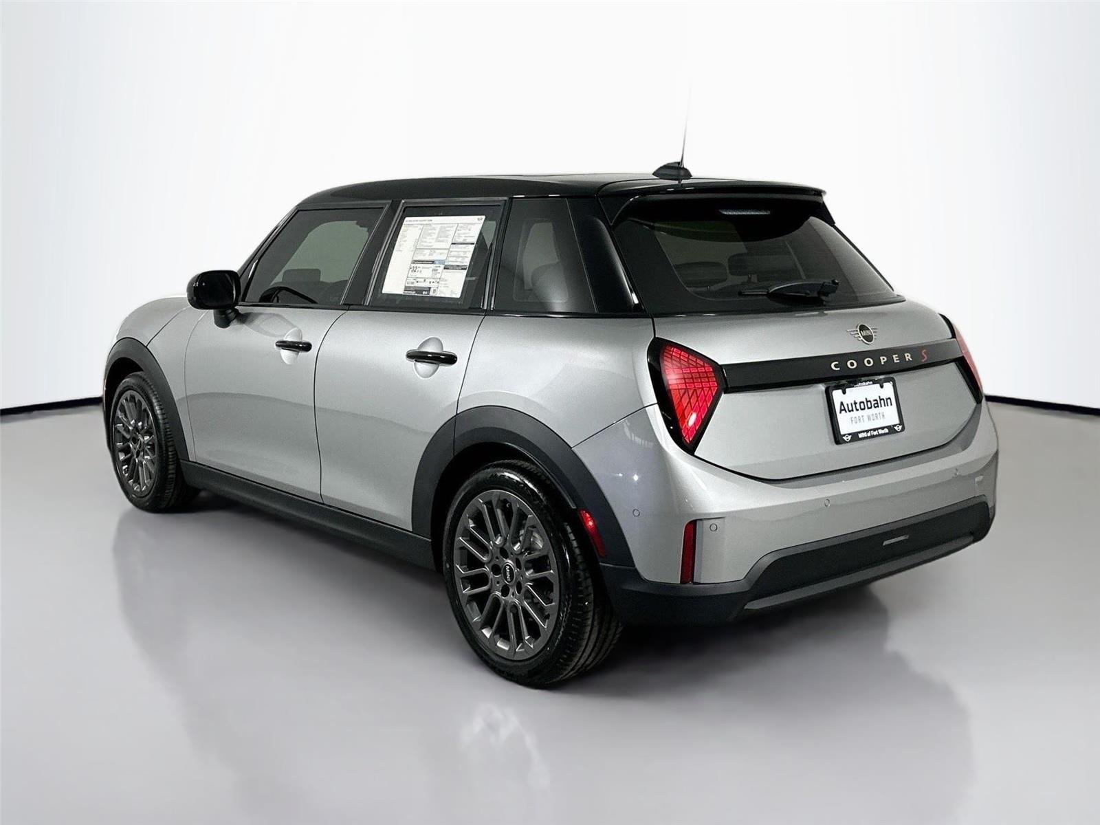 2025 MINI Hardtop 4 Door S - Photo 6