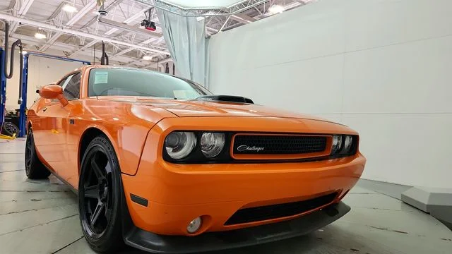 Used 2014 Orange Dodge R/T Shaker image 24
