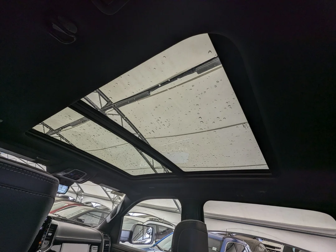 New 2026 Black RAM Limited - - 5.7L HEMI V8 - Pano Sunroof - 14.4 Uconnect - Surround Cam & More! image 29